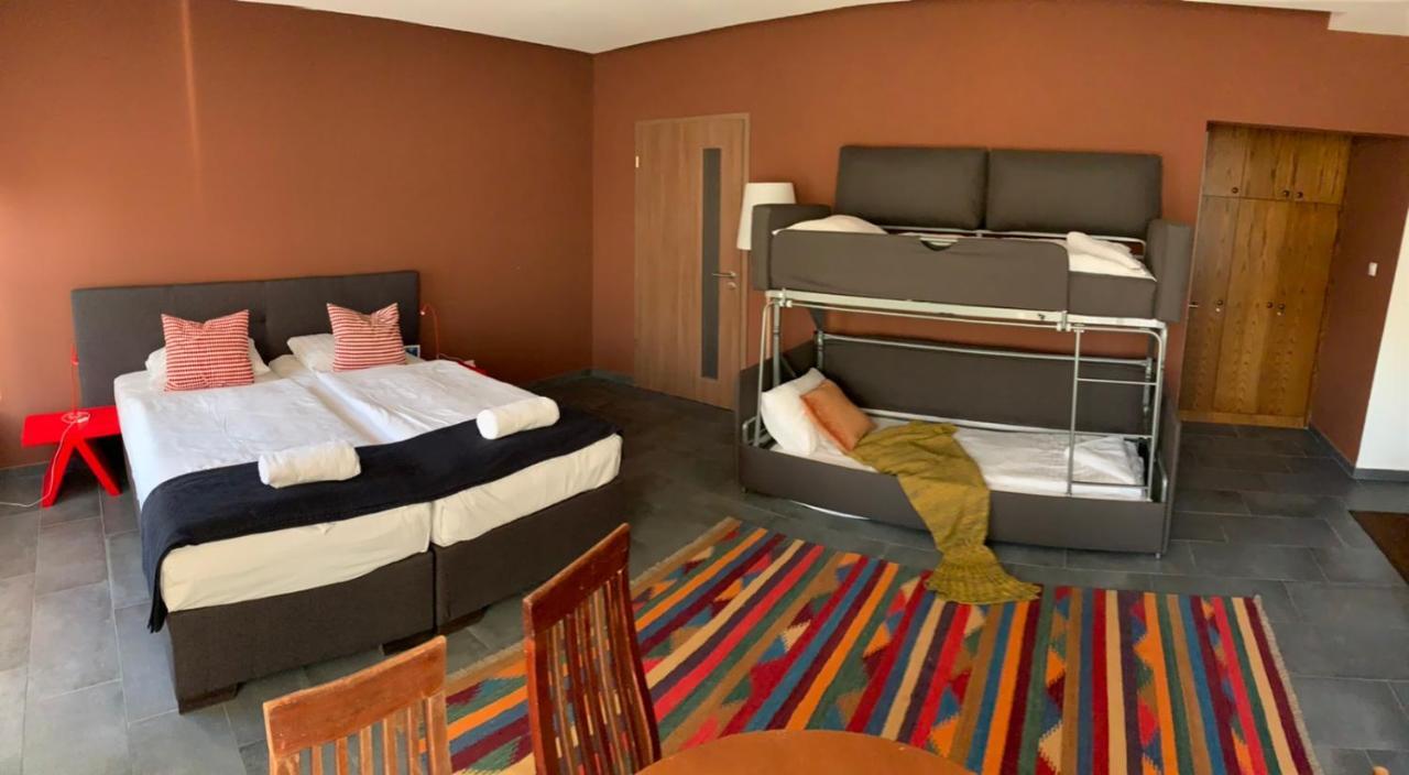 סגד Hotel Matrix מראה חיצוני תמונה